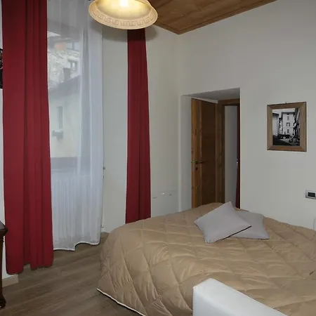 Appartamenti Remondi Edolo Esterno foto